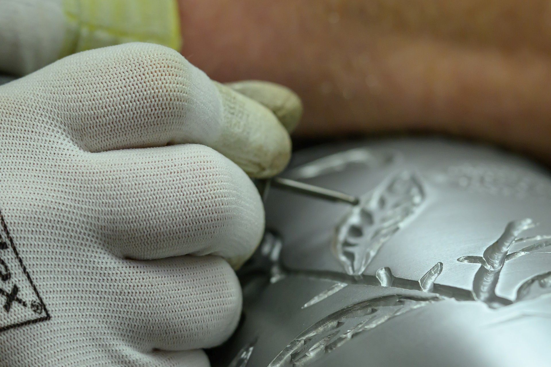 Hand engraving of an embossing roller